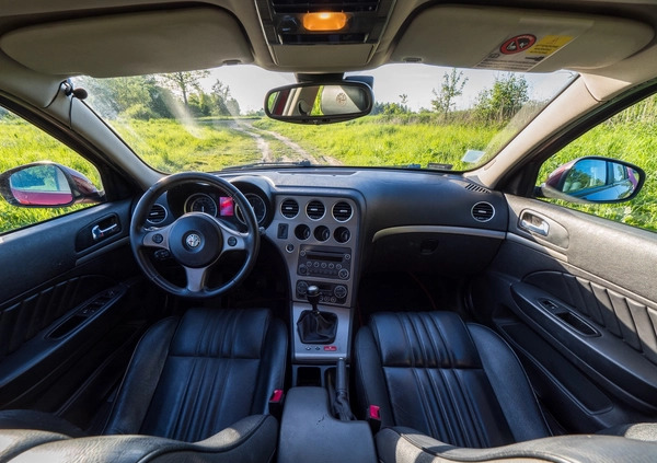 Alfa Romeo 159 cena 13000 przebieg: 256000, rok produkcji 2006 z Krosno małe 121